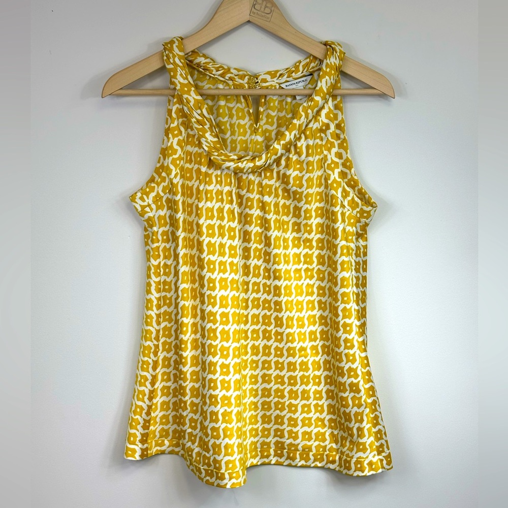 EUC Sz. M, Banana Republic Sleeveless Top
